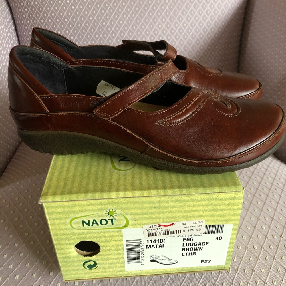 Naot Matai brown leather shoes with straps